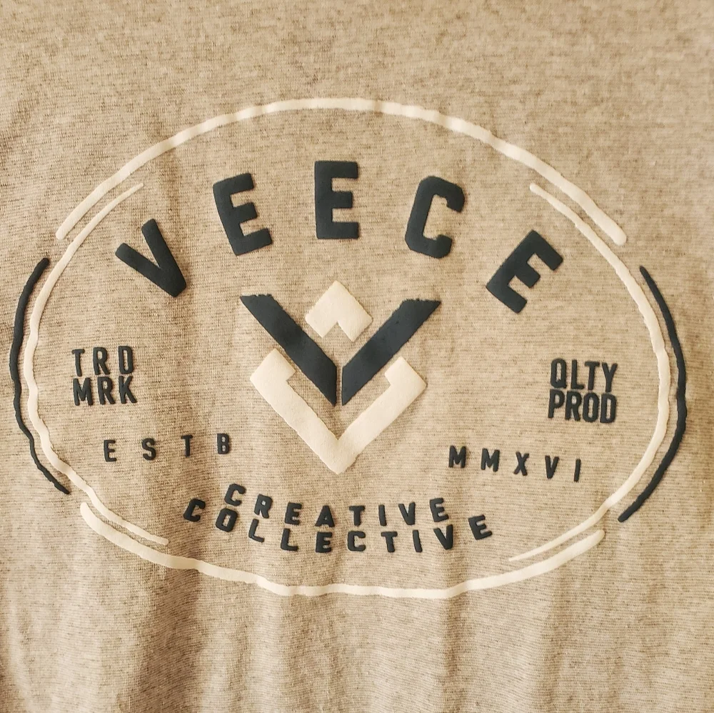 Veece tee - Picture 3 of 4
